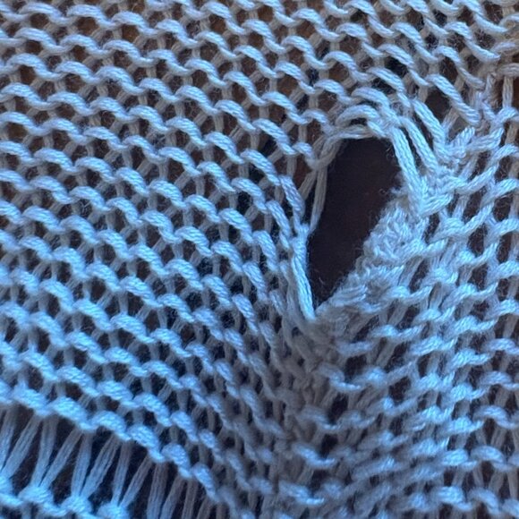 BillaBong Sweater - Picture 3 of 3